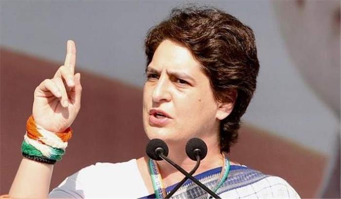 बलात्कार पीड़िता की आवाज दबा रही है योगी सरकार : प्रियंका बलात्कार पीड़िता की आवाज दबा रही है योगी सरकार : प्रियंका