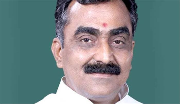 कांग्रेस में हिम्मत है तो संघ पर प्रतिबंध लगाकर दिखाये- राकेश सिंह कांग्रेस में हिम्मत है तो संघ पर प्रतिबंध लगाकर दिखाये- राकेश सिंह