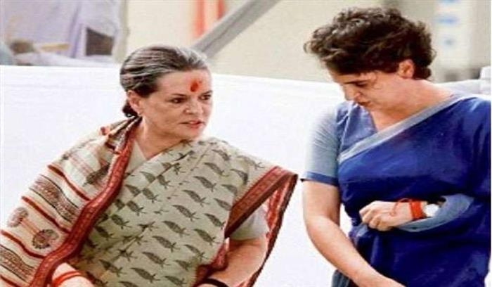 कांग्रेस संगठन को मजबूत बनाने की रणनीति तैयार करने रायबरेली पहुंच रहीं सोनिया, प्रियंका