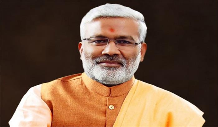 कोरोना संकटकाल में भी विपक्ष राजनीति पर उतारू : सिंह