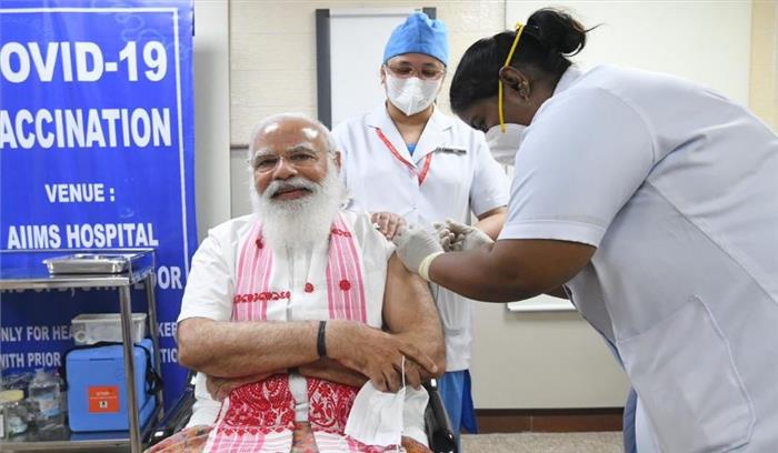 खास पोशाक और गमछे से पीएम मोदी ने खेला ये सियासी दांव