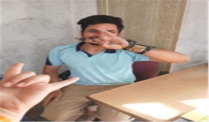 कोरोना : संदिग्धों की पहचान करेगा हेल्थ बैंड