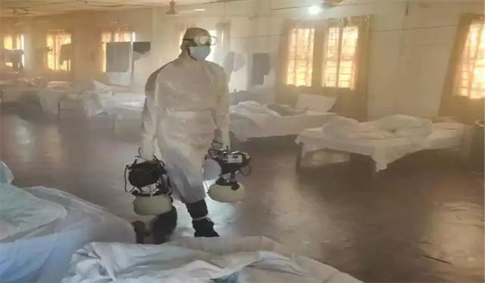 दिल दहला रहा मौतों का आंकड़ा, तीन लाख के पार पहुंची संख्या