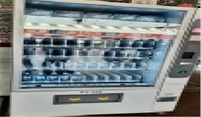 बिहार : पटना जंक्शन पर अब मिलेंगे मास्क और सैनिटाइजर