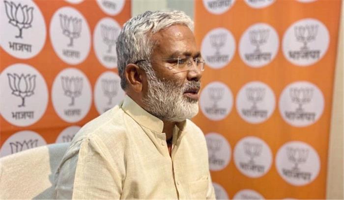 यूपी भाजपा में सरकार और संगठन में फेरबदल की चर्चा पर स्वतंत्रदेव सिंह ने लगाया विराम यूपी भाजपा में सरकार और संगठन में फेरबदल की चर्चा पर स्वतंत्रदेव सिंह ने लगाया विराम