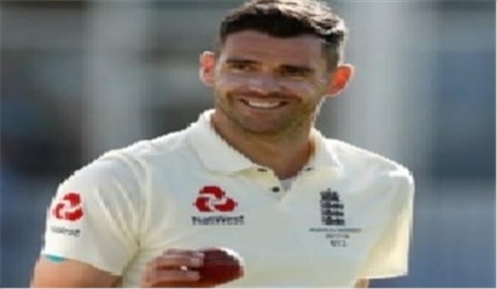 इंग्लैंड के आपसी मैच में दिखा जश्न मनाने का नया तरीका