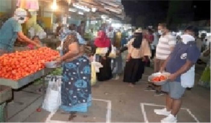 टीम बनाकर सोशल डिस्टेंस का महत्व समझा रहे हैं करना वॉरियर्स टीम बनाकर सोशल डिस्टेंस का महत्व समझा रहे हैं करना वॉरियर्स