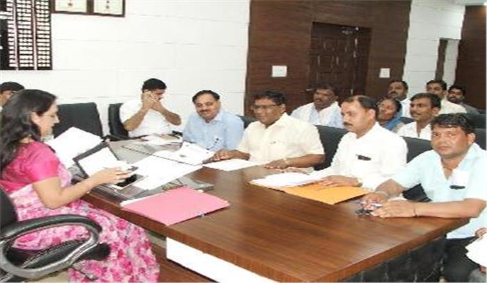 निगमायुक्त व नगर निगम सफाई कर्मचारी यूनियन के बीच हुई वार्ता