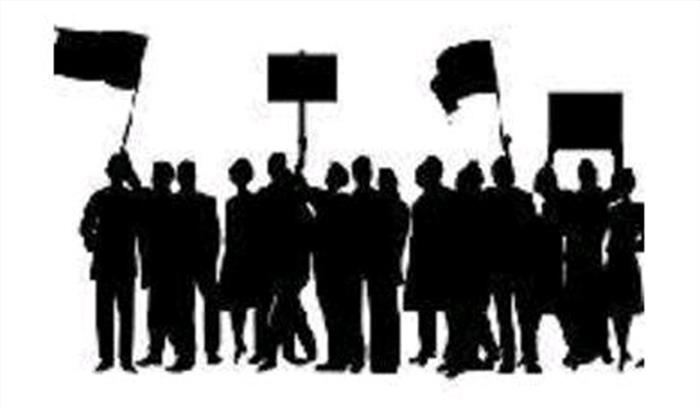 भ्रष्टाचार में लिप्त प्रधानाचार्य के विरोध में सिर मुड़वाकर प्रदर्शन करेंगे शिक्षक