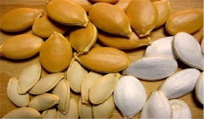 कपास के बीज के साथ तीन गिरफ्तार