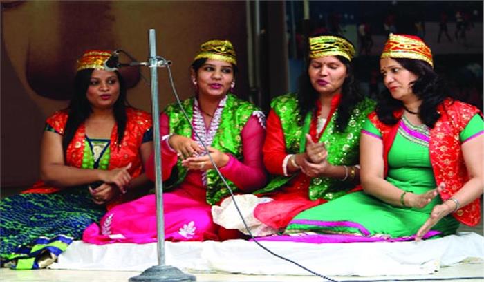 चाचा नेहरु का जन्मदिन स्कूलों में धूमधाम से मनाया गया