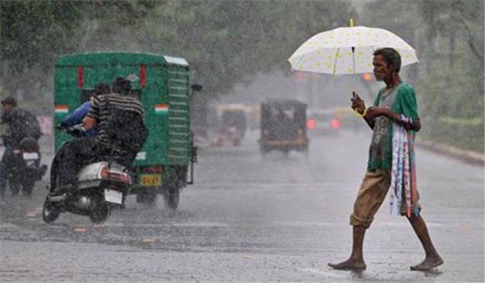 देश के कुछ राज्यों में भारी बारिश की चेतावनी