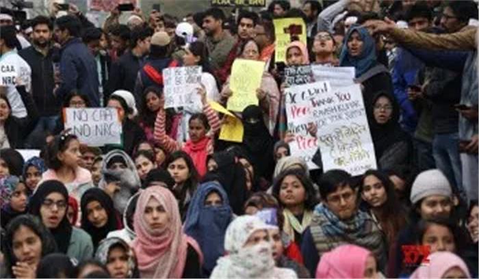 देशभर में एनआरसी लागू कराने के पक्ष में 65.4 फीसदी लोग : सर्वे