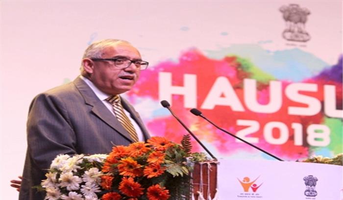 अदालतों को गरीबों की रक्षा करनी चाहिए : सुप्रीम कोर्ट के न्यायाधीश अदालतों को गरीबों की रक्षा करनी चाहिए : सुप्रीम कोर्ट के न्यायाधीश