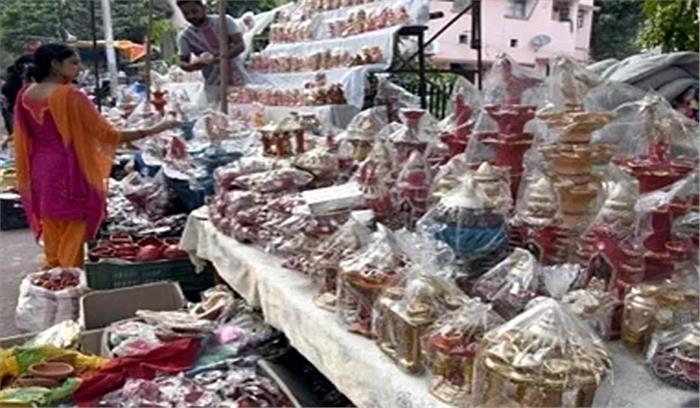 कोविड-19 : दिल्ली के प्रमुख बाजारों व मॉल के व्यापार पर पड़ा असर