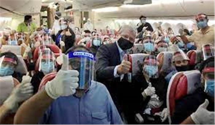 विदेशों में फंसे 6.7 करोड़ भारतीयों को वंदे भारत मिशन के तहत लाया गया भारत