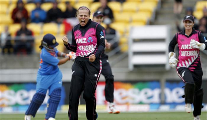 महिला क्रिकेट: भारतीय टीम ने 3-0 से गंवाई सीरीज