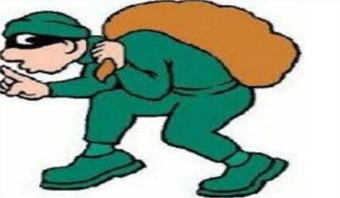 पुलिस पर भारी पड़ रहे चोर