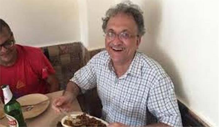 आलोचना, धमकी के बाद रामचंद्र गुहा ने बीफ ट्वीट हटाया आलोचना, धमकी के बाद रामचंद्र गुहा ने बीफ ट्वीट हटाया