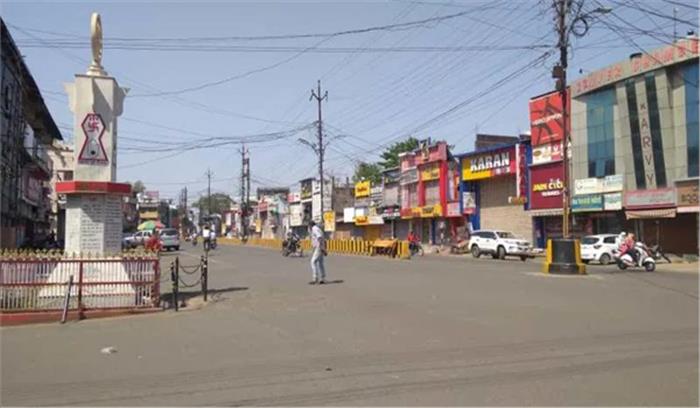 शिवराज ने लिया बड़ा फैसला, भोपाल और जबलपुर में मंगलवार से कर्फ्यू रहेगा