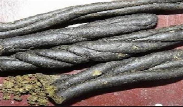 डीआरआई के अधिकारियों ने 1,000 किलोग्राम चरस जब्त की