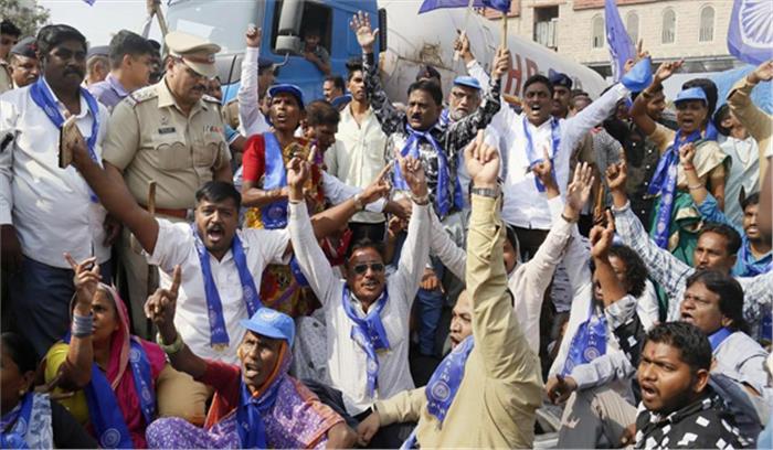 दलितों के प्रदर्शन के दौरान हिंसा को आरएसएस ने दुर्भाग्यपूर्ण बताया