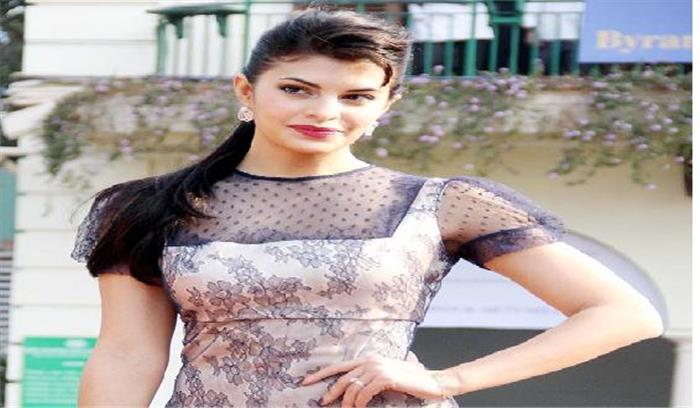 ​​​​​​​सनी लियोन अपनी बेटी को बहुत सी चीजें सिखाने के लिए बेताब