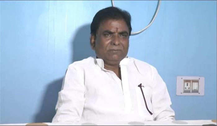 शराबबंदी-गुटखाबंदी का विरोध नहीं किया तो मांगनी पड़ेगी भीख : विधायक शराबबंदी-गुटखाबंदी का विरोध नहीं किया तो मांगनी पड़ेगी भीख : विधायक