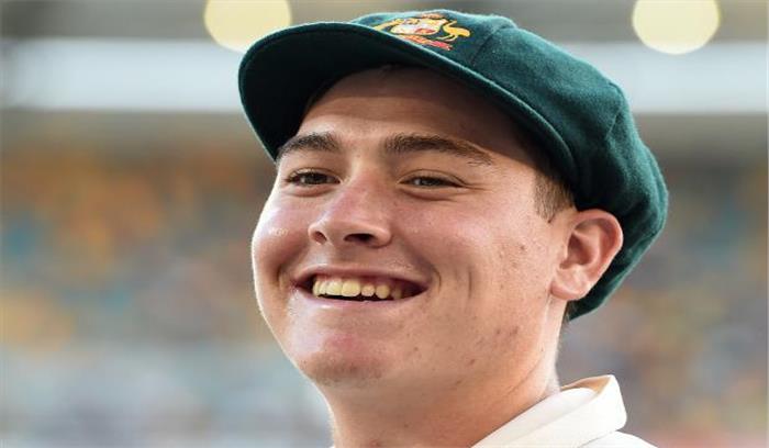 डेविड वार्नर 38 रन बनाकर आउट,  मैट रेनशॉ की तबीयत खराब