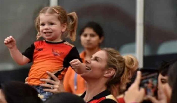 कोहली जैसा बनना चाहती है वॉर्नर की बेटी ईवी