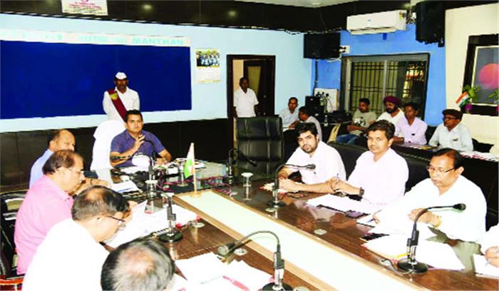 मुआवजा वितरण में लापरवाही बरतने पर होगी सख्त कार्रवाई