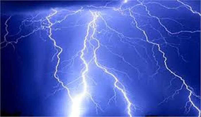 उप्र में आसमान से बरसी मौत, बिजली गिरने से 23 लोगों की मौत