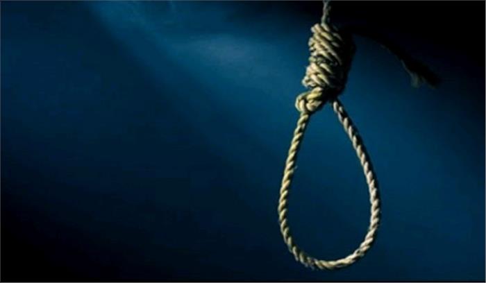 कर्ज से परेशान ग्राम प्रधान ने की आत्महत्या