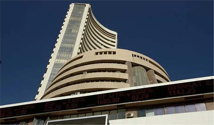 लाल निशान में खुले शेयर बाजार