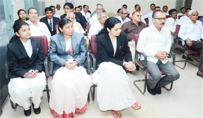 वार्षिक निरीक्षण में पहुंचे हाई कोर्ट के जस्टिस एवं रजिस्ट्रार