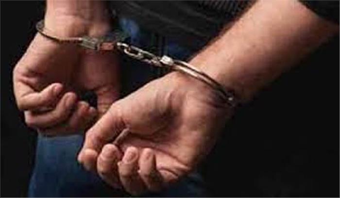 अल्मोड़ा में अवैध विदेशी शराब के साथ चार तस्कर गिरफ्तार