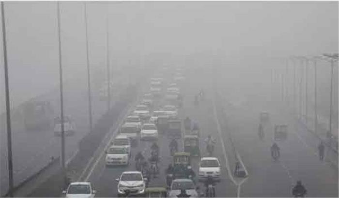 दिल्ली-NCR में स्मॉग से बुरा हाल, विजिबिलिटी 50 मीटर तक घटी