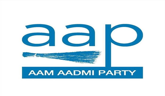 दिल्ली के 55 फीसदी लोग चाहते हैं केजरीवाल ही हों मुख्यमंत्री