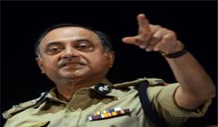 दिल्ली में खून-खराबा : शांत पुलिस पर ही हावी होता है बदमाश