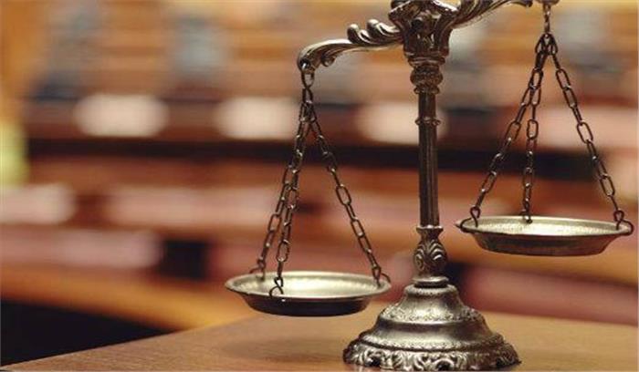 सभी न्यायाधीशों को एक ही तराजू में नहीं तौलना चाहिए: जस्टिस चेलमेश्वर