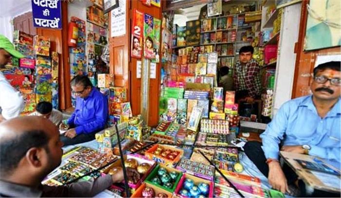 दिल्ली के पटाखा व्यापारियों में मायूसी