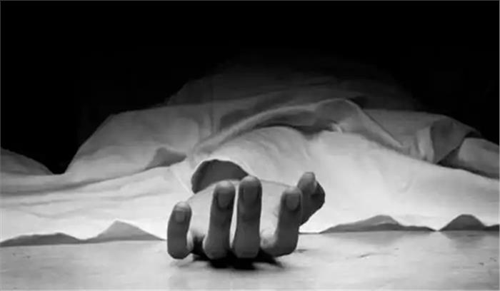 दिल्ली : महिला का सड़ा हुआ शव मिला दिल्ली : महिला का सड़ा हुआ शव मिला