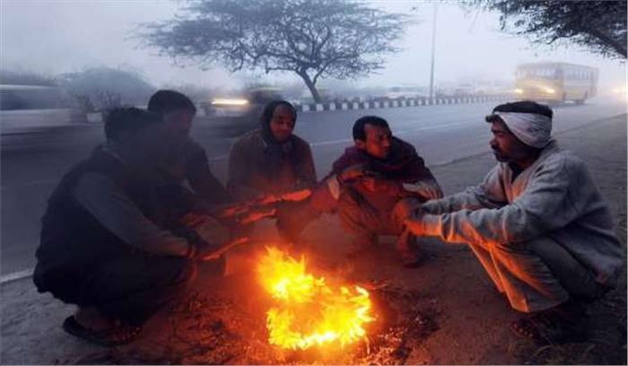 दिल्ली में ठंड, न्यूनतम तापमान 4.3 डिग्री सेल्सियस