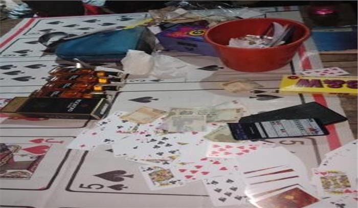 दिल्ली : जुआ खेलने के आरोप में 17 गिरफ्तार, एसएचओ का हुआ तबादला