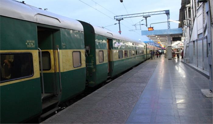 आदर्श स्टेशन योजना: 1065 स्टेशनों का हुआ आधुनिकीकरण