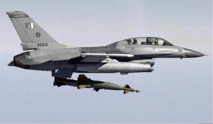 पाकिस्तानी लड़ाकू विमान एफ-16 को भारत ने मार गिराया पाकिस्तानी लड़ाकू विमान एफ-16 को भारत ने मार गिराया