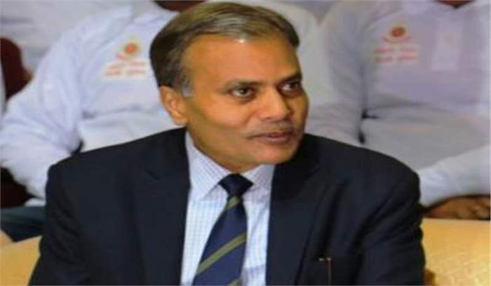 दिल्ली : पुलिस कमिश्नर पटनायक रिटायर होंगे, सेवा-विस्तार चुनाव आयोग के हाथ में!