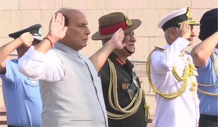 राजनाथ सिंह ने सोनोवाल से गुवाहाटी ग्रेनेड धमाके की ली जानकारी