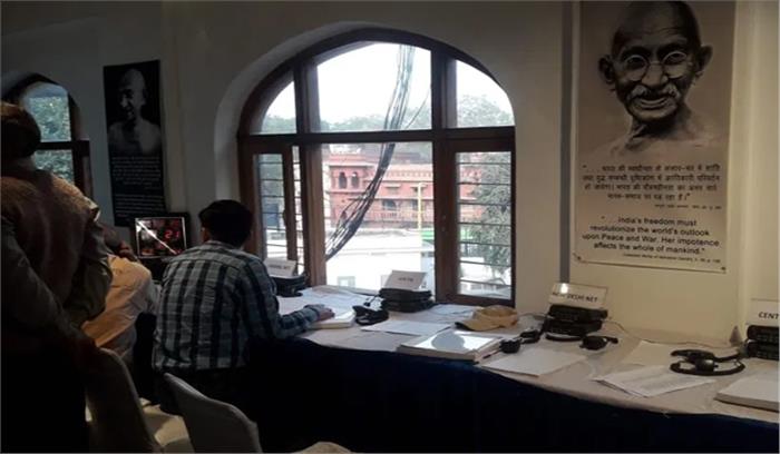 दिल्ली चुनाव : कश्मीरी गेट सेंट्रल कंट्रोल रूम रखेगा पूरी दिल्ली पर नजर दिल्ली चुनाव : कश्मीरी गेट सेंट्रल कंट्रोल रूम रखेगा पूरी दिल्ली पर नजर