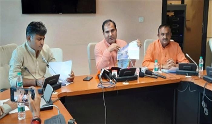 दिल्ली सरकार का अभियान 10 हफ्ते, 10 बजे, 10 मिनट केवल दिखावा : दक्षिणी निगम महापौर दिल्ली सरकार का अभियान 10 हफ्ते, 10 बजे, 10 मिनट केवल दिखावा : दक्षिणी निगम महापौर